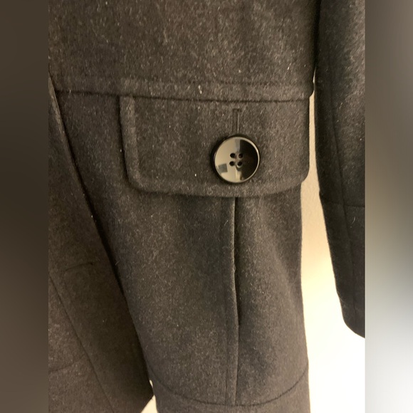 Studio by Liz Claiborne 60% Wool blend black long pea coat, size 10 women’s. - Picture 4 of 6